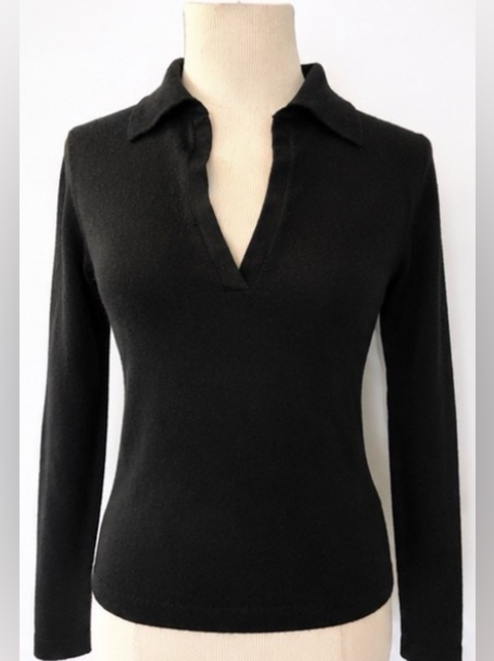 🆕 [Banana Republic] Black Merino Wool Sweater Size Small Lightweight Knit